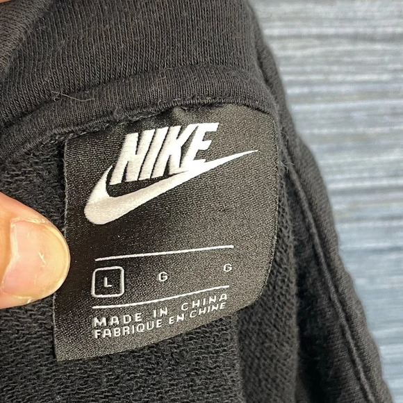 Nike Air Black 1/4 Zip Pullover Activewear Sweatshirt  Large - Picture 7 of 8